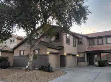 Ensuite, Garage space, & Privacy