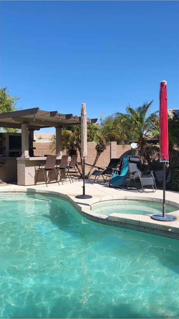 Ensuite, Garage space, & Privacy
