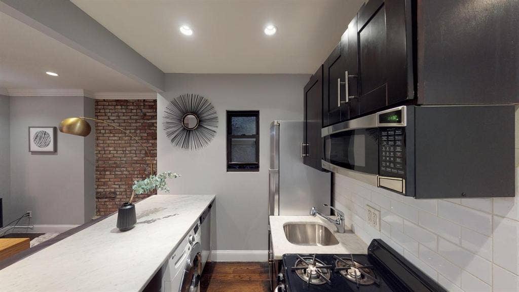 1 BR in New York