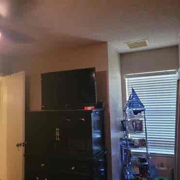 Private Room w/ Free Maid Service