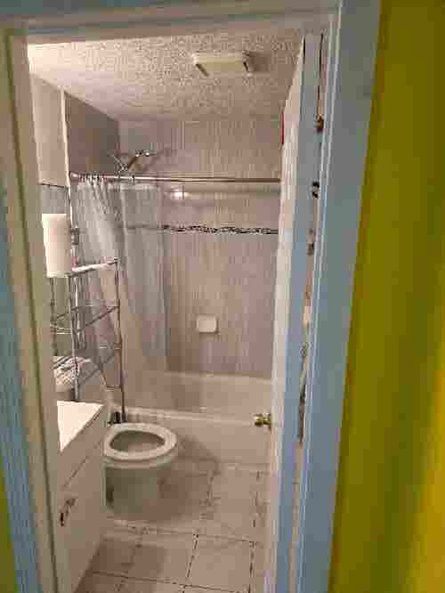 Master bed+bath (available)
