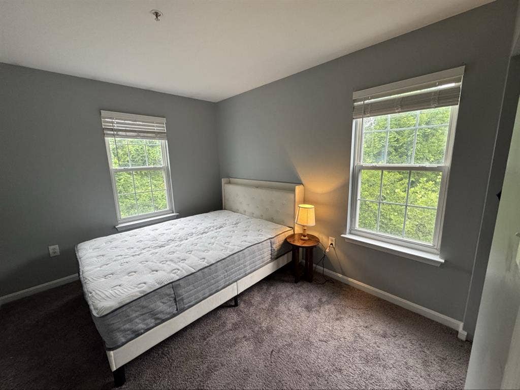 Renting a fully furnished room.