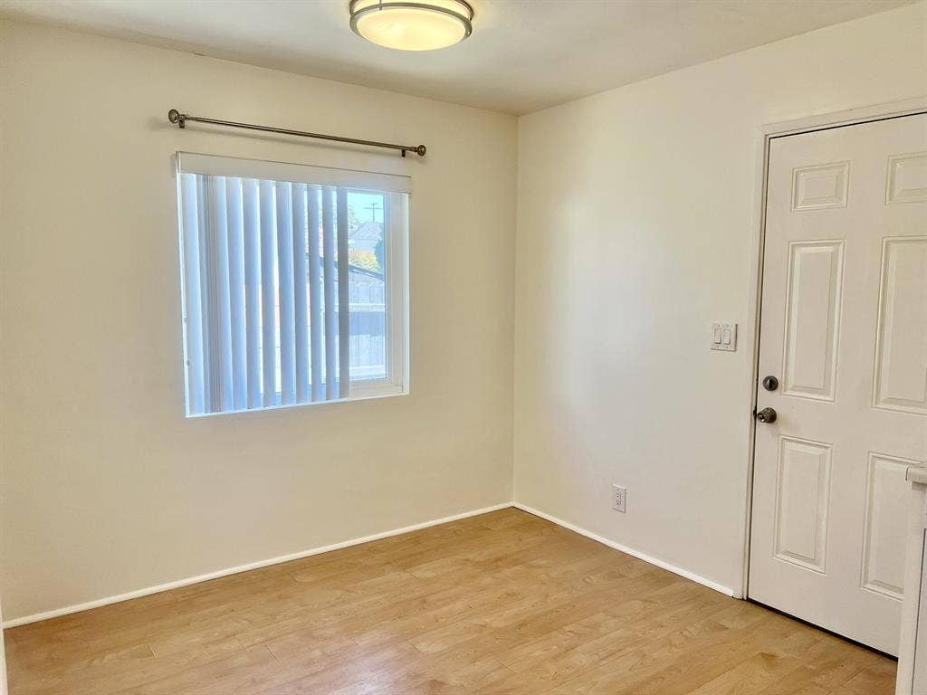 1 bedroom in 2 bedroom duplex