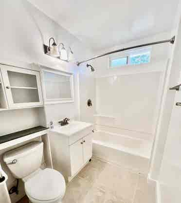 1 bedroom in 2 bedroom duplex