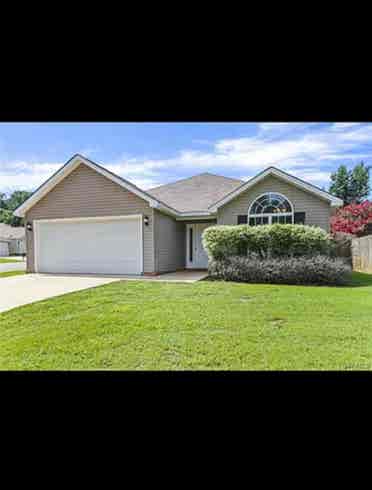 🏡For Rent!  Bath