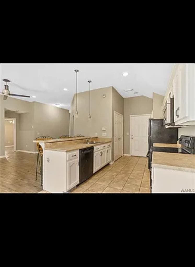 🏡For Rent!  Bath