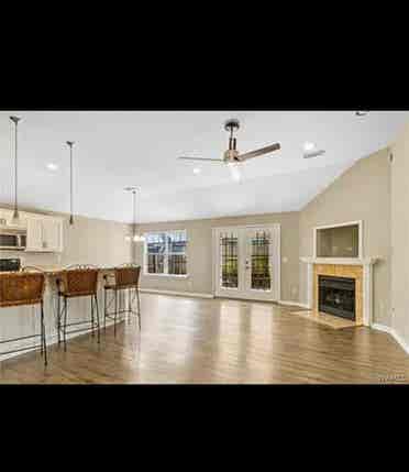 🏡For Rent!  Bath