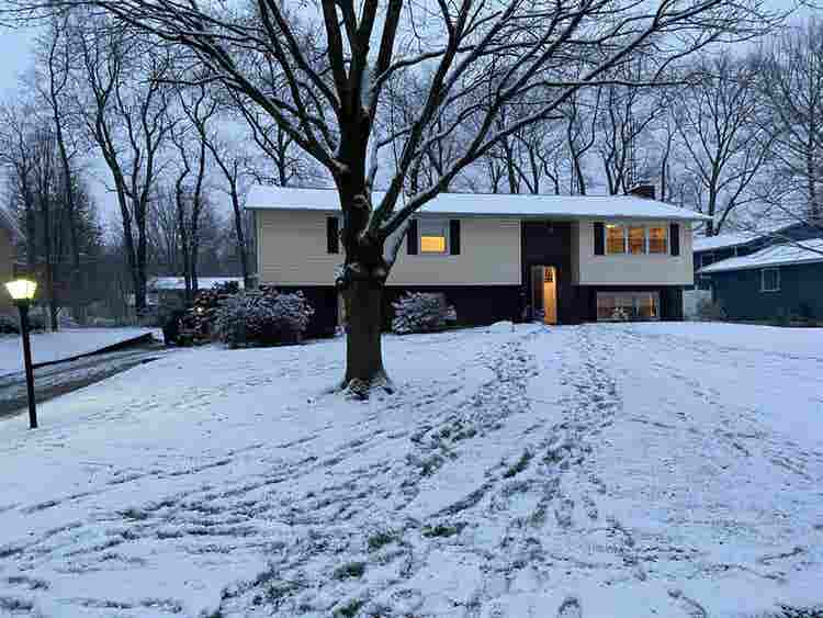 Room for rent in North Canton