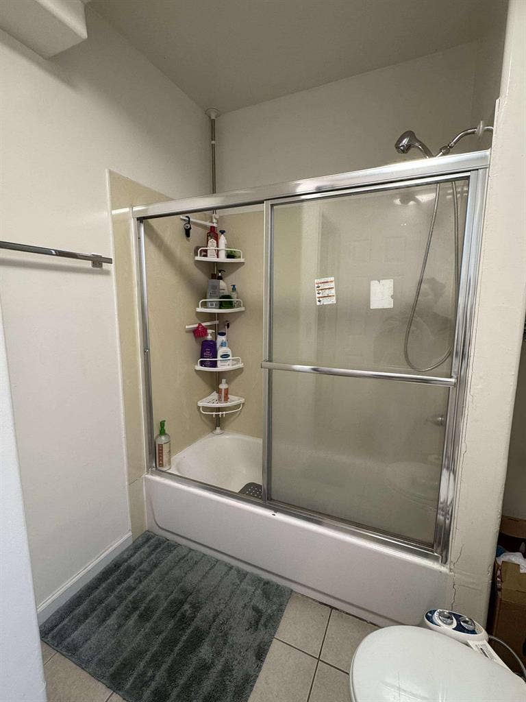 Private Room in 2bd Unit, Fruitvale