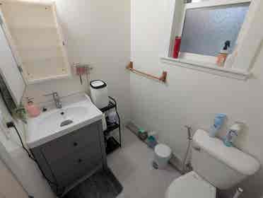 Private Room in 2bd Unit, Fruitvale