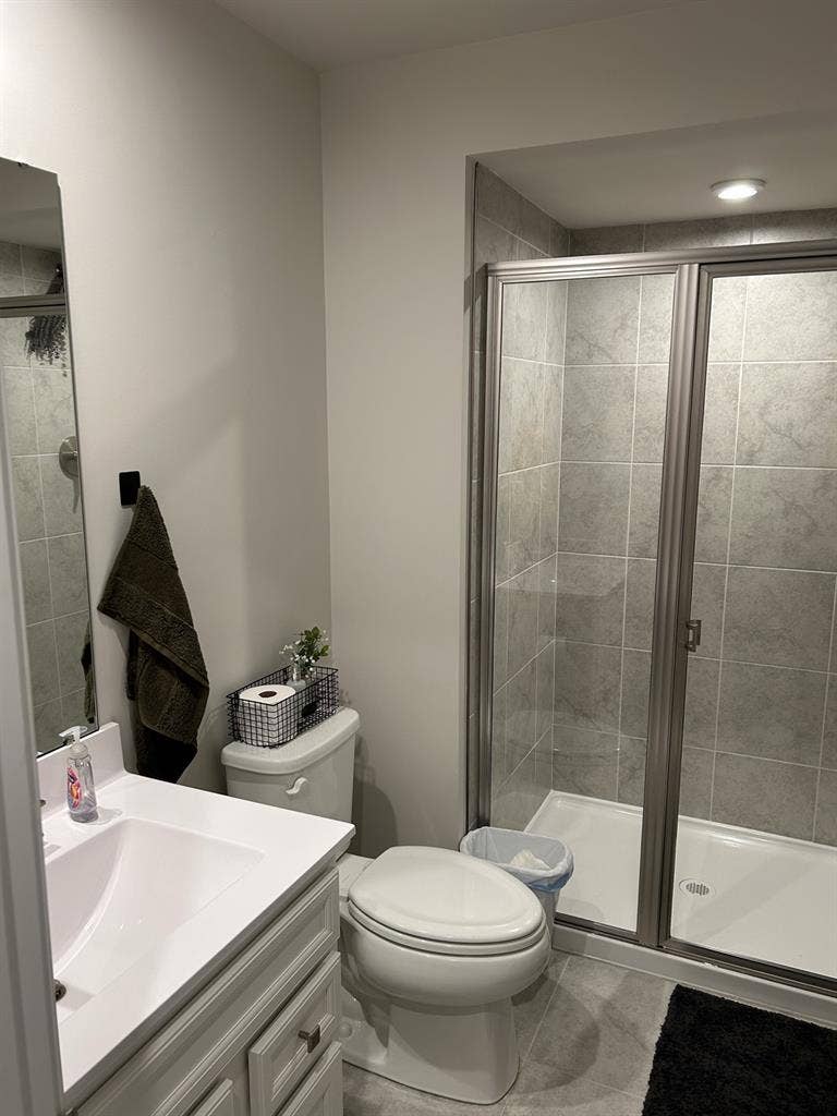 Private & Spacious Basement Room