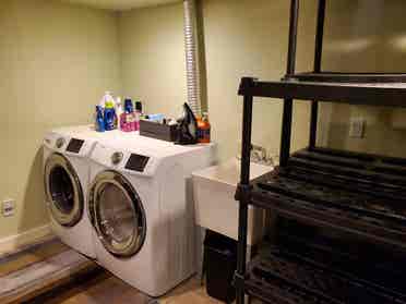 2 Large bedrooms available