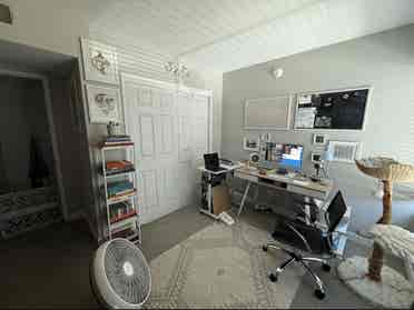 Bright 2BR in Sherman Oaks