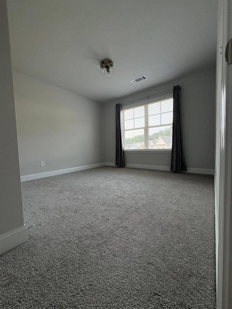 2 Rooms Available In a House