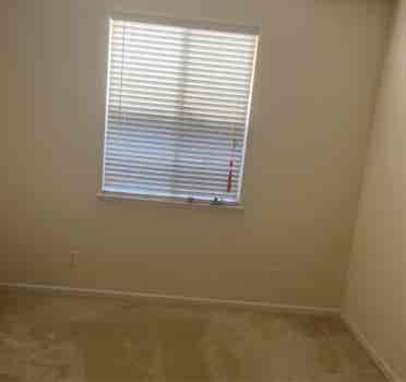 Room for rent in Sacrmento