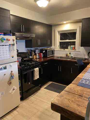 Bedroom available in Greenpoint