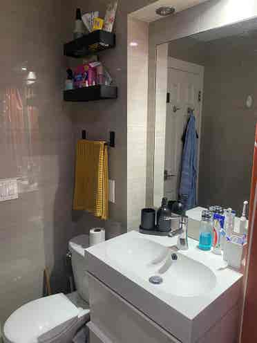Bedroom available in Greenpoint