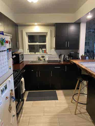 Bedroom available in Greenpoint