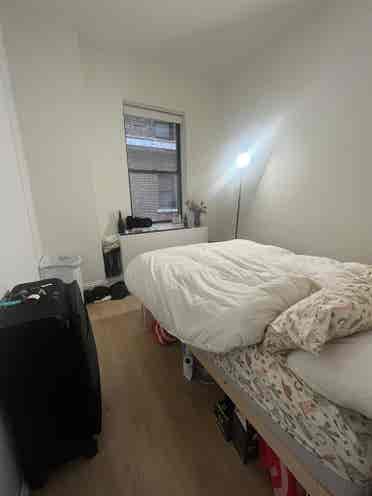 ✨Room Available in Midtown South✨