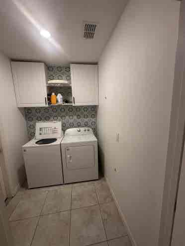 Small room for rent