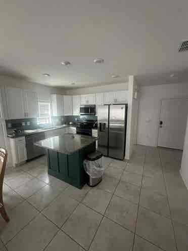 Small room for rent