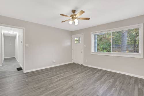 Room Available For Rent