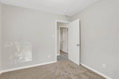 Room Available For Rent