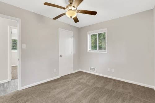 Room Available For Rent