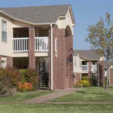 Available bedroom in okc links