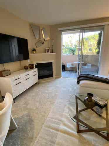 Gorgeous Furnished Room & Bath
