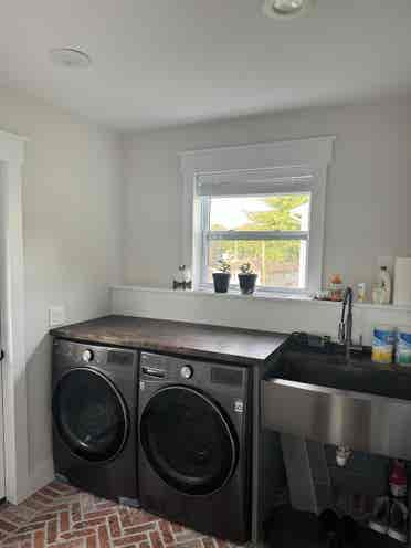 Looking for a roommate
