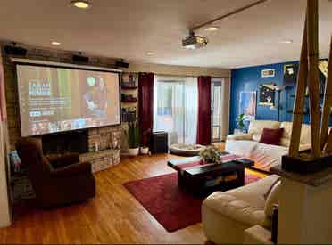 $ Room In Sherman Oaks Housee