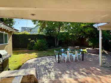 $ Room In Sherman Oaks Housee