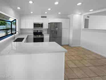 3 bedroom house available for rent