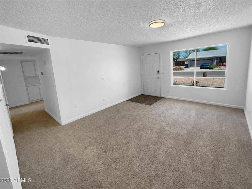 3 bedroom house available for rent