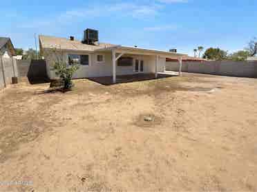 3 bedroom house available for rent