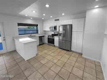 3 bedroom house available for rent