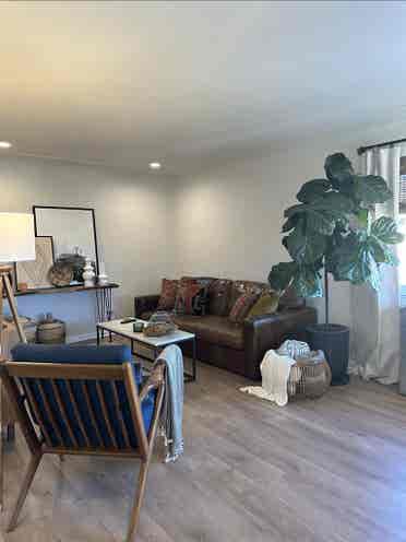 Roommate in North Park Hill