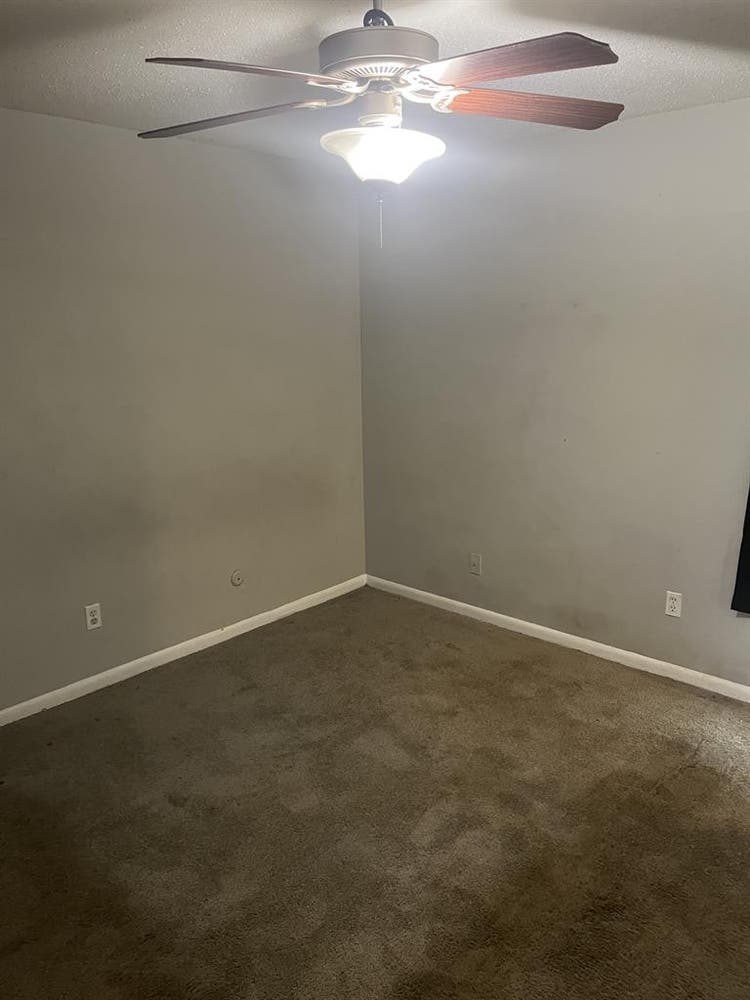 Single room available!