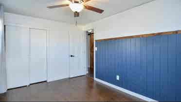 Searching for roommate(s)