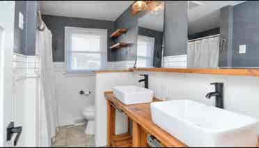 Searching for roommate(s)