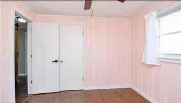 Searching for roommate(s)
