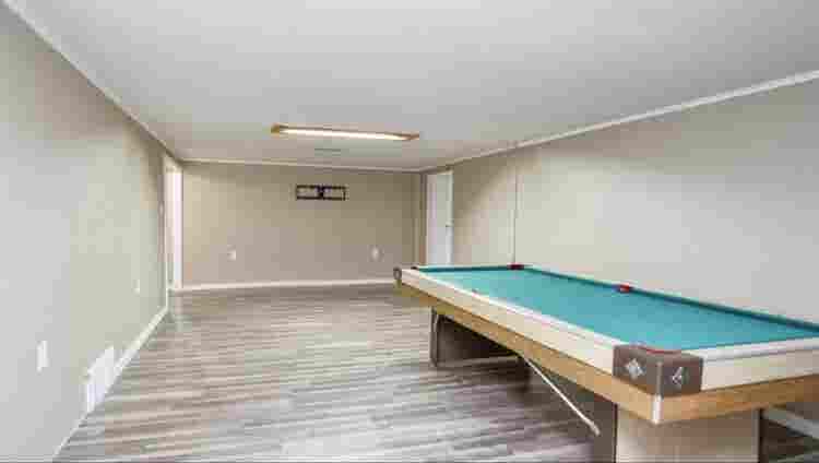 Searching for roommate(s)