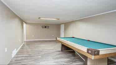 Searching for roommate(s)