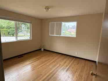 2 Rooms for Rent
