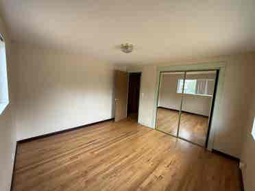 2 Rooms for Rent