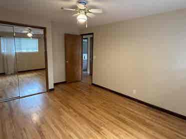 2 Rooms for Rent