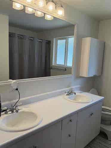 2 Rooms for Rent