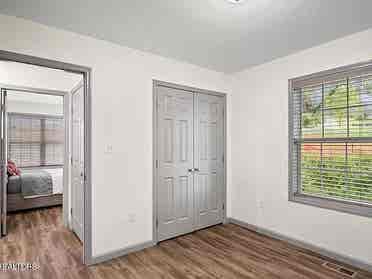 LRG.PRIVATE BEDROOM/FULL FURNISHED