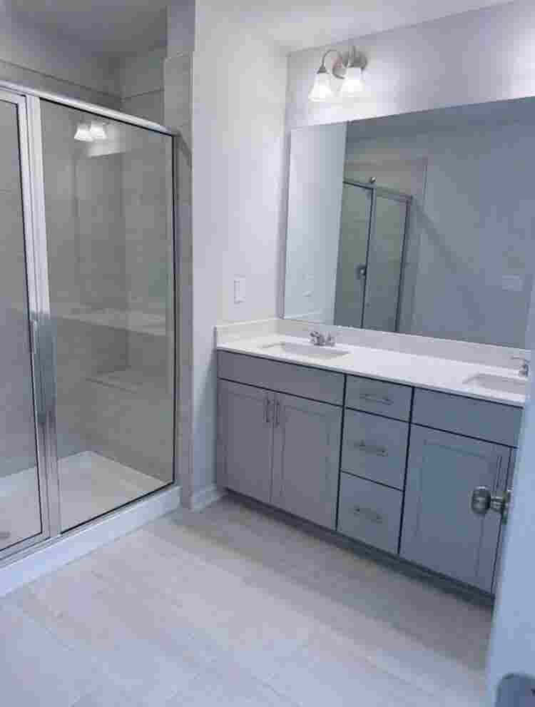 Independent room and bath available